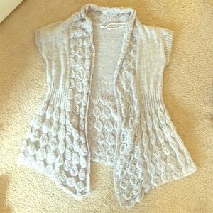 gray short sleeved cardigan